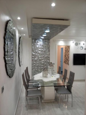 EMIRATO Home